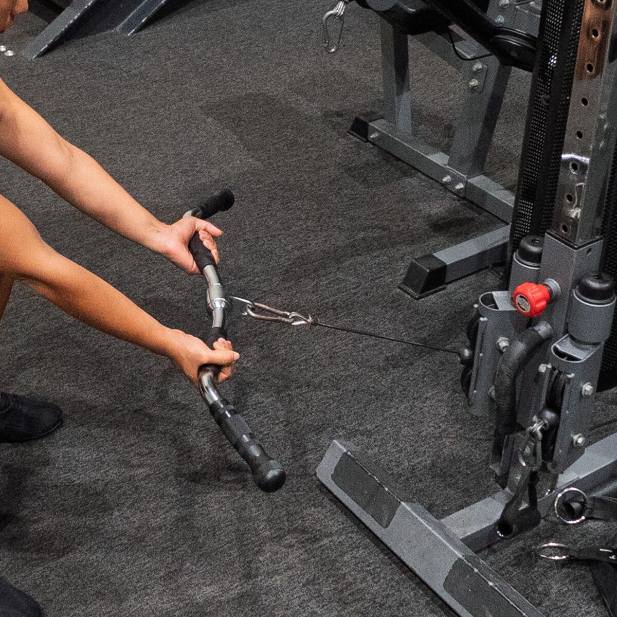 EZ Curl Bar Cable Attachment EZ Curl Bar Cable Attachment